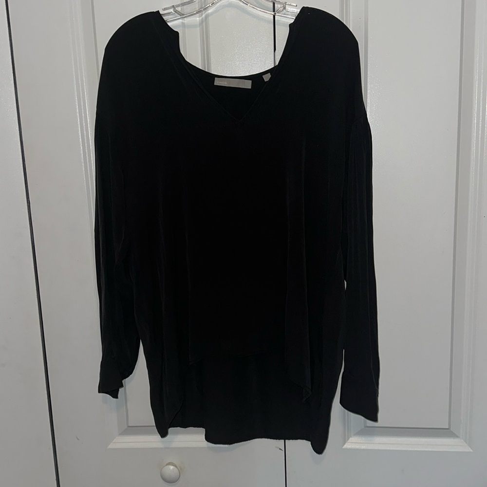 Vince black v neck silk tunic hi lo hem, flowy, elegant, sophisticated, L